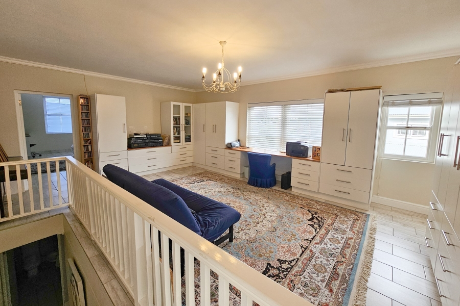 4 Bedroom Property for Sale in Goose Valley Western Cape